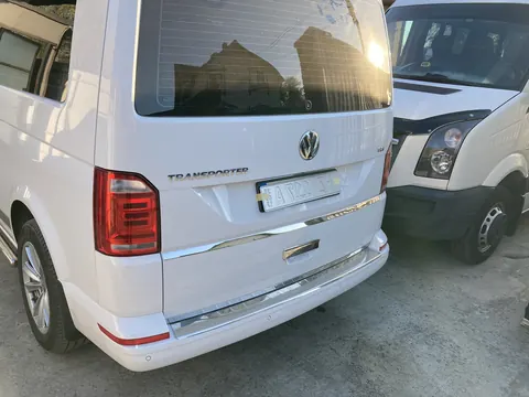 Планка під номером (нерж) Carmos - Турецька сталь для Volkswagen T6 2015-2024 рр — Volkswagen T6 2015-2024 гг. DianaParts