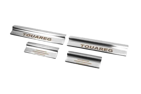 Накладки на внутрішні пороги Carmos (4 шт, нерж.) для Volkswagen Touareg 2002-2010 рр — Volkswagen Touareg 2002–2010 гг. DianaParts