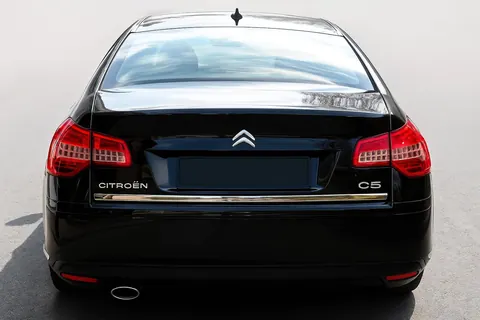 Кромка багажника Carmos (нерж.) для Citroen C-5 2008-2017 рр — Citroen C-5 2008-2017 гг. DianaParts