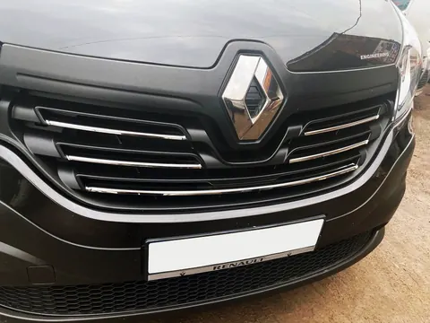Накладки на решітку 2015-2019 (5 шт, нерж) Carmos - Турецька сталь для Renault Trafic 2015- рр — Renault Trafic 2015- гг. DianaParts