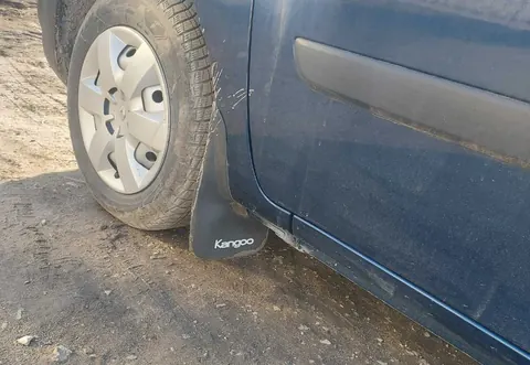 Передні бризковики Туреччина (2 шт) для Renault Kangoo 2008-2020 рр — Renault Kangoo 2008–2020 гг. DianaParts