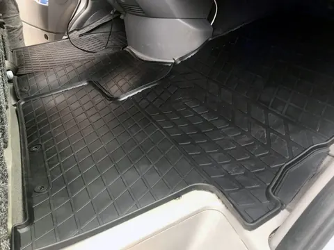 Гумові килимки (3 шт, Stingray) 2-20261 для Volkswagen Crafter 2006-2016 рр — Volkswagen Crafter 2006-2016 гг. DianaParts