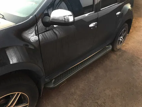 Бокові пороги Allmond Black (2 шт., Алюміній) для Renault Duster 2008-2017 рр — Renault Duster 2008-2017 гг. DianaParts