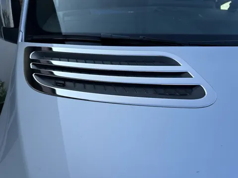 Накладки на повітрозабірник OmsaLine (2 шт., нерж) для Mercedes Sprinter W907/W910 2018- рр — Mercedes Sprinter W907/W910 2018- гг. DianaParts