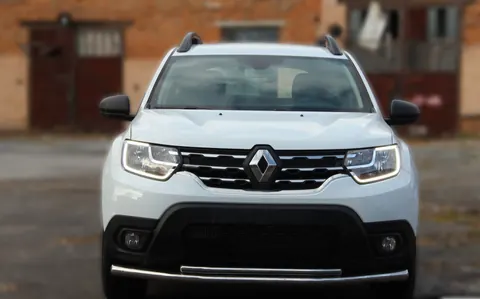Передній захист ST014 (нерж.) d60/42 для Dacia Duster 2008-2018 рр — Dacia Duster 2008-2018 гг. DianaParts
