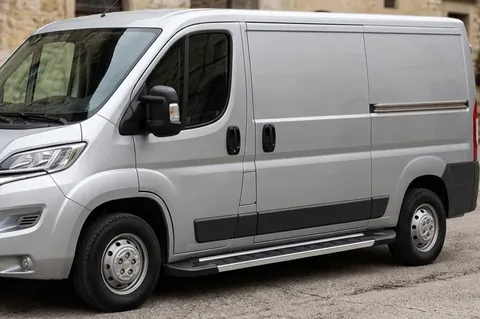 Бокові пороги RedLine V1 (2 шт., Алюміній) Коротка база для Fiat Ducato 2006-2025 рр — Fiat Ducato 2006-2025 гг. DianaParts