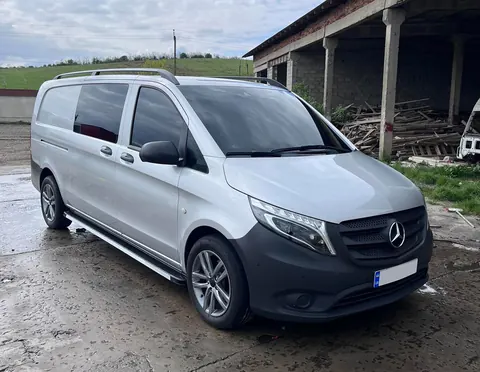 Бокові пороги Maya V1 (2 шт., алюміній) Коротка (short) і середня (Long) для Mercedes Vito/V-class W447 2014- рр — Mercedes Vito/V-class W447 2014- гг. DianaParts