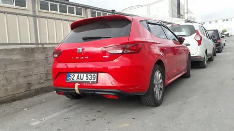 Накладка на задній бампер (під фарбування) для Seat Leon 2013-2020 рр — Seat Leon 2013-2020 гг. DianaParts