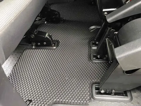 Килимки EVA V2 (Довга база, повний салон, чорні) для Volkswagen T5 2010-2015 рр — Volkswagen T5 2010-2015 гг. DianaParts