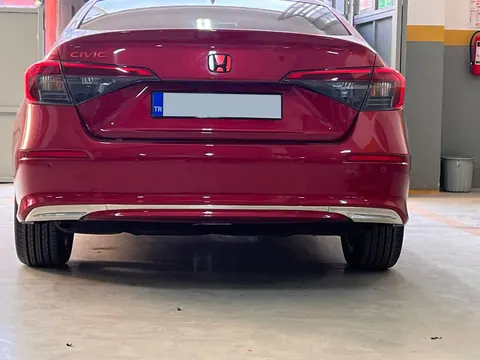 Накладка на задній бампер (Sedan, нерж) для Honda Civic Sedan 2021- рр — Honda Civic Sedan 2021- гг. DianaParts
