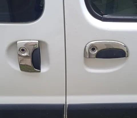 Накладки на ручки (нерж.) Дві передніх -2026 одна зсувний для Renault Kangoo 1998-2008 рр — Renault Kangoo 1998-2008 гг. DianaParts