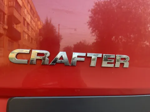 Напис Crafter (косою шрифт) для Volkswagen Crafter 2006-2016 рр — Volkswagen Crafter 2006-2016 гг. DianaParts