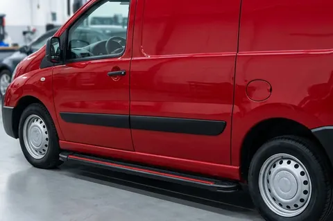 Бокові пороги Maya Red (2 шт., алюміній) Довга база для Peugeot Expert 2007-2016 рр — Peugeot Expert 2007-2016 гг. DianaParts