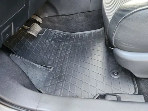 Гумові килимки (4 шт, Stingray Premium) для Toyota Auris 2012-2018 рр — Toyota Auris 2012-2018 гг. DianaParts