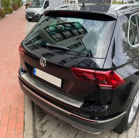 Накладка на задній бампер (OmsaLine, нерж) для Volkswagen Tiguan 2016-2023 рр — Volkswagen Tiguan 2016-2023 гг. DianaParts