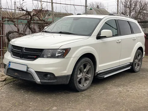 Бокові пороги Maya V1 (2 шт., алюміній) для Fiat Freemont 2011-2016 рр — Fiat Freemont 2011-2016 гг. DianaParts