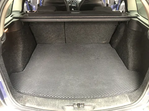Килимок багажника SW (EVA, чорний) для Renault Megane II 2004-2009 рр — Renault Megane II 2004-2009 гг. DianaParts