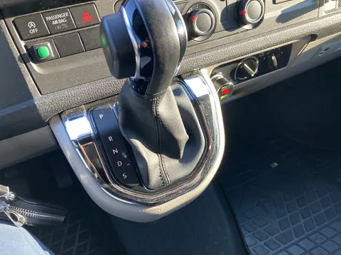 Окантовка ручки КПП (нерж) Глянсова для Volkswagen T6 2015-2024 рр — Volkswagen T6 2015-2024 гг. DianaParts