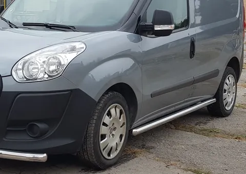 Бічні труби (2 шт., нерж.) 70мм, Стандартна база для Fiat Doblo II 2010-2022 рр — Fiat Doblo II 2010-2022 гг. DianaParts