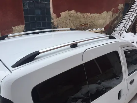 Рейлінги Хром (Для Express ) Пластикова ніжка для Renault Kangoo/Express 2021- рр — Renault Kangoo/Express 2021- гг. DianaParts