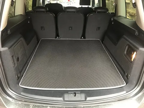 Килимок багажника верхній (EVA, чорний) для Volkswagen Sharan 2010-2023 рр — Volkswagen Sharan 2010-2023 гг. DianaParts