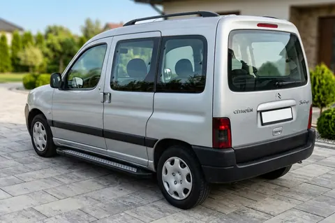 Бокові пороги New Vision Black (2 шт., алюміній) для Citroen Berlingo 1996-2008 рр — Citroen Berlingo 1996-2008 гг. DianaParts