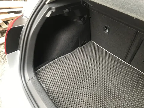 Килимок багажника (HB, EVA, чорний) для Volkswagen Golf 7/E-Golf 2012-2020 рр — Volkswagen Golf 7/E-Golf 2012-2020 гг. DianaParts