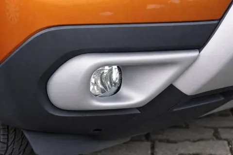 Накладки на протитуманки (ABS, сіра) для Renault Duster 2018-2024 рр — Renault Duster 2018-2024 гг. DianaParts