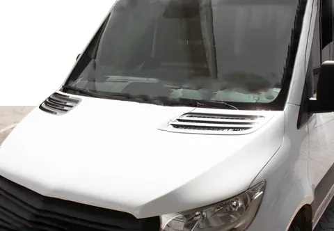 Накладки на повітрозабірник Carmos (2 шт., нерж) для Mercedes Sprinter W907/W910 2018- рр — Mercedes Sprinter W907/W910 2018- гг. DianaParts