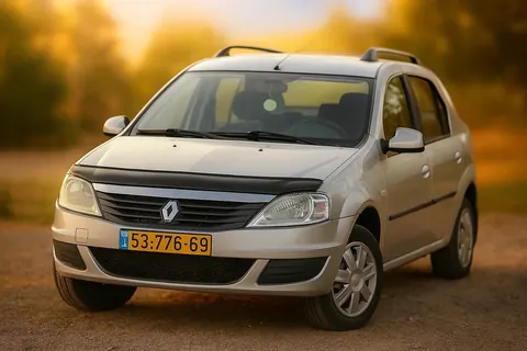 Дефлектор капота (EuroCap) для Renault Logan I 2008-2013 рр — Renault Logan I 2008-2013 гг. DianaParts