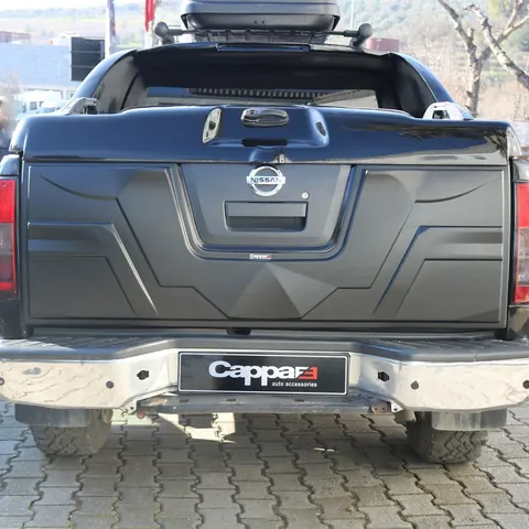 Накладка на кришку багажника (ABS) для Nissan Navara 2006-2015 рр — Nissan Navara 2006-2015 гг. DianaParts