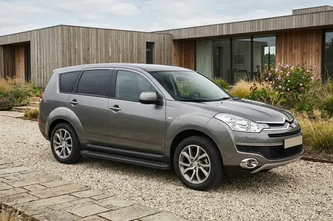 Бокові пороги Allmond Black (2 шт., Алюміній) для Citroen C-Crosser 2007-2013 рр — Citroen C-Crosser 2007-2013 гг. DianaParts
