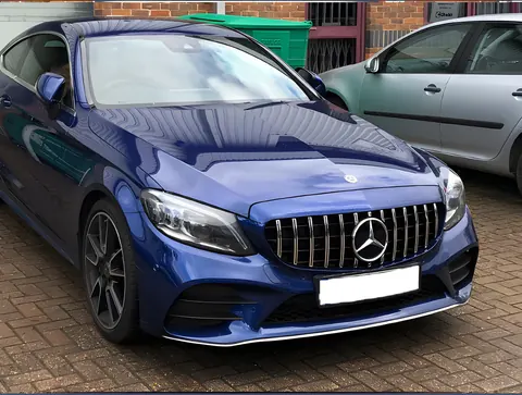 Передня решітка Panamericana GT (для Avantgarde/AMG-Line/C43 AMG) 2014-2018, з камерою для Mercedes C-сlass W205 рр — Mercedes C-сlass W205 2014-2021 гг. DianaParts