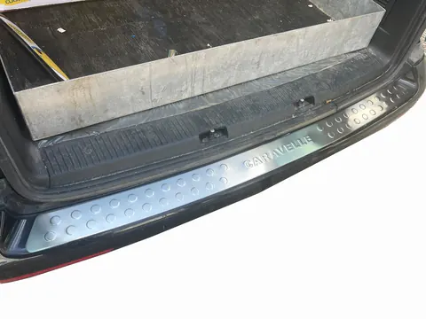 Накладка на задній бампер пряма (Omsa, нерж.) Transporter для Volkswagen T5 2010-2015 рр — Volkswagen T5 2010-2015 гг. DianaParts