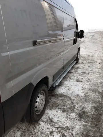 Бокові пороги Allmond Grey (2 шт., алюм.) Коротка база для Peugeot Boxer 2006-2025 рр — Peugeot Boxer 2006-2025 гг. DianaParts