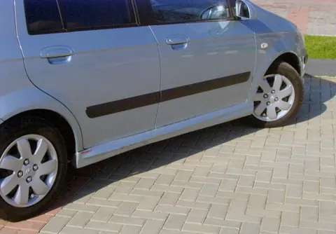 Бічні спідниці (під фарбування) для Hyundai Getz 2002- рр — Hyundai Getz 2002- гг. DianaParts