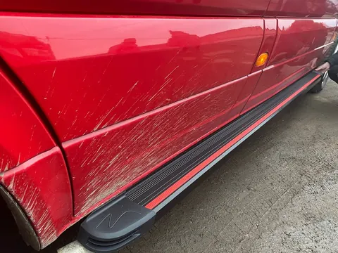 Бокові пороги Maya Red (2 шт., алюміній) Long/ExtraLong для Mercedes Sprinter W906 2006-2018 рр — Mercedes Sprinter W906 2006–2018 гг. DianaParts