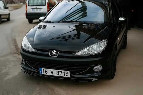 Передня нижня накладка (під фарбування) для Peugeot 206 1998-2024 рр — Peugeot 206 1998-2024 гг. DianaParts