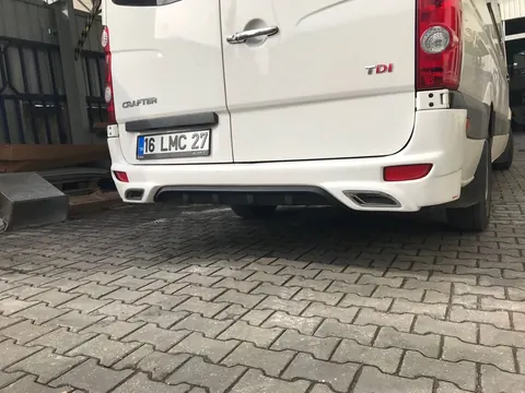 Накладка на задній бампер V2 (під фарбування) для Volkswagen Crafter 2006-2016 рр — Volkswagen Crafter 2006-2016 гг. DianaParts