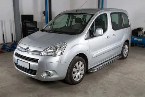 Бокові пороги Maydos V2 (2 шт., алюміній -2026 нерж) для Citroen Berlingo 2008-2018 рр — Citroen Berlingo 2008-2018 гг. DianaParts