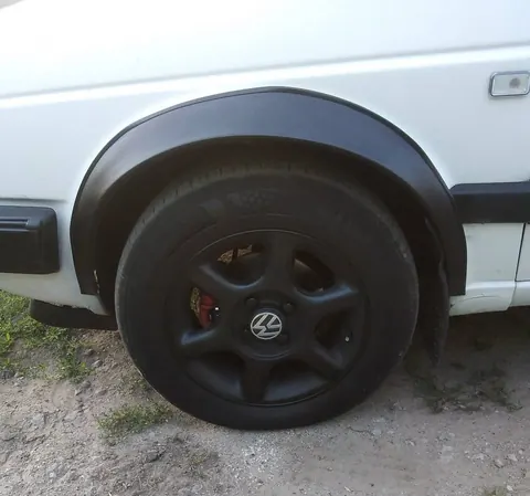 Накладки на арки (4 шт, чорні) для Volkswagen Golf 2 1983-1992 рр — Volkswagen Golf 2 1983-1992 гг. DianaParts
