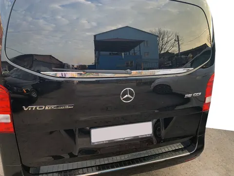 Кромка заднього скла (мале скло) (нерж) Carmos - Турецька сталь для Mercedes Vito/V-class W447 2014- рр — Mercedes Vito/V-class W447 2014- гг. DianaParts