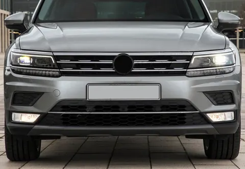 Накладка на передній бампер 2016-2020 (нерж) для Volkswagen Tiguan рр — Volkswagen Tiguan 2016-2023 гг. DianaParts