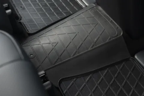 Задня перемичка килимок (Stingray Premium) для Toyota Land Cruiser Prado 150 2009-2023 рр — Toyota Land Cruiser Prado 150 2009-2023 гг. DianaParts