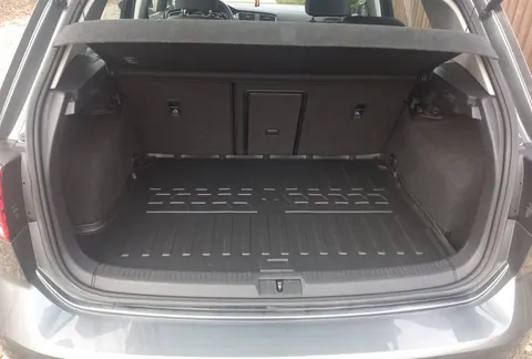 Килимок в багажник 3D Stingray (для E-Golf) для Volkswagen Golf 7/E-Golf 2012-2020 рр — Volkswagen Golf 7/E-Golf 2012-2020 гг. DianaParts
