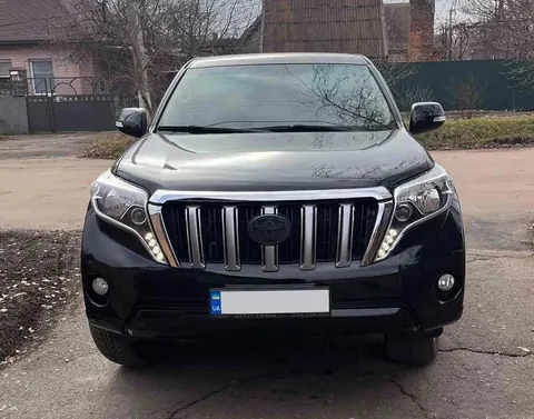 Решітка 2013-2017 (стандарт) для Toyota Land Cruiser Prado 150 рр — Toyota Land Cruiser Prado 150 2009-2023 гг. DianaParts
