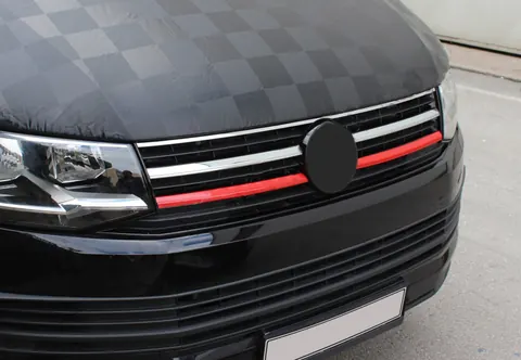 Накладки на решітку нижня 2015-2019 (2 шт, червоні) для Volkswagen T6 рр — Volkswagen T6 2015-2024 гг. DianaParts