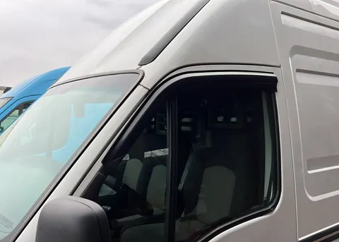 Вітровики (2 шт., Sunplex Sport) для Iveco Daily 2006-2014 рр — Iveco Daily 2006-2014 гг. DianaParts