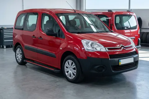 Бокові пороги Maya Red (2 шт., алюміній) для Citroen Berlingo 2008-2018 рр — Citroen Berlingo 2008-2018 гг. DianaParts