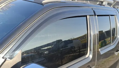 Вітровики (4 шт., Sunplex Sport) для Nissan Navara 2006-2015 рр — Nissan Navara 2006-2015 гг. DianaParts